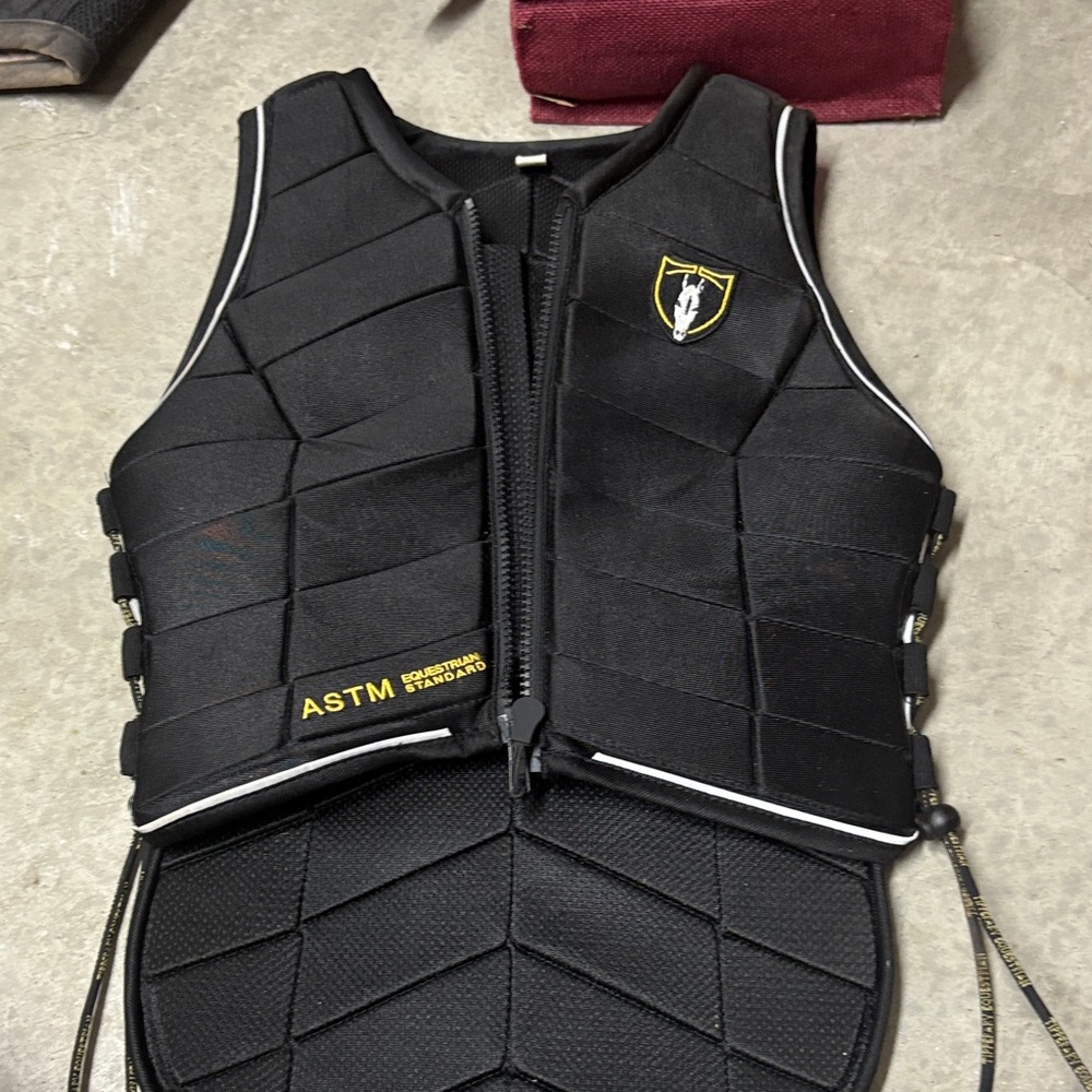 Black Protective Vest for Women